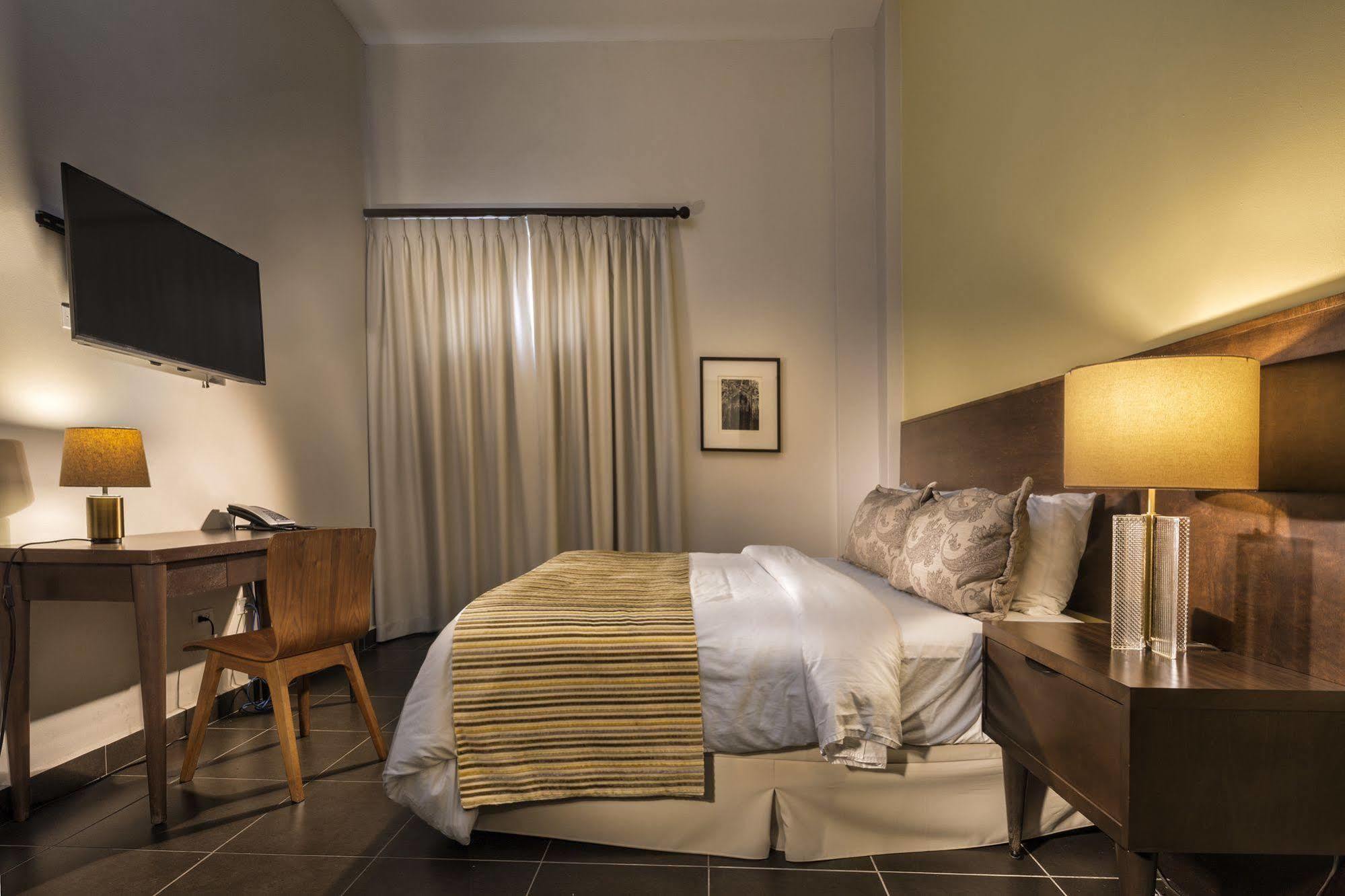 Decanter Hotel Сан-Хуан Экстерьер фото